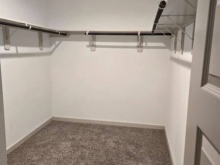 7106 Marina Heights Way — Photo 13
