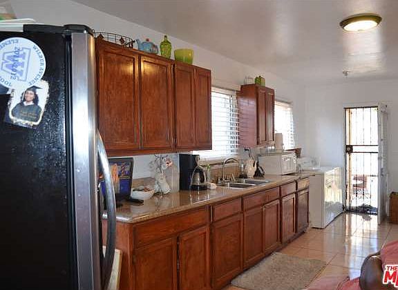 3rd image of 6810 Haas Ave