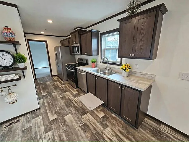 Building Photo - 114 Lynn Ln #89