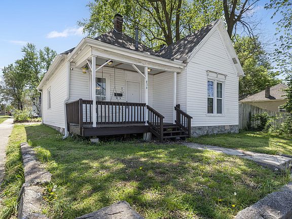 2nd image of 636 W Scott Street