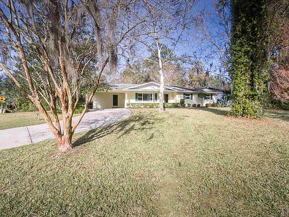 4th image of 1206 NW 39th Dr