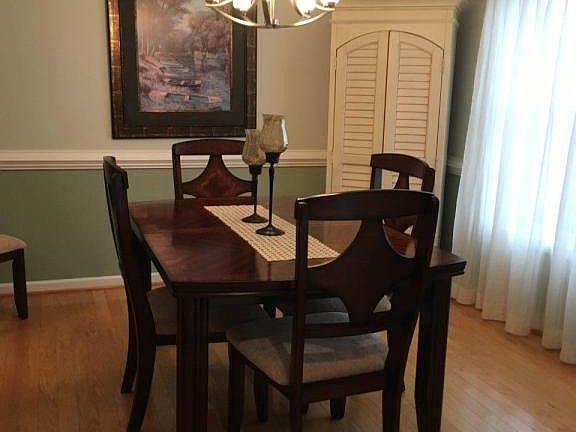 4th image of 1604 Cascades Ct