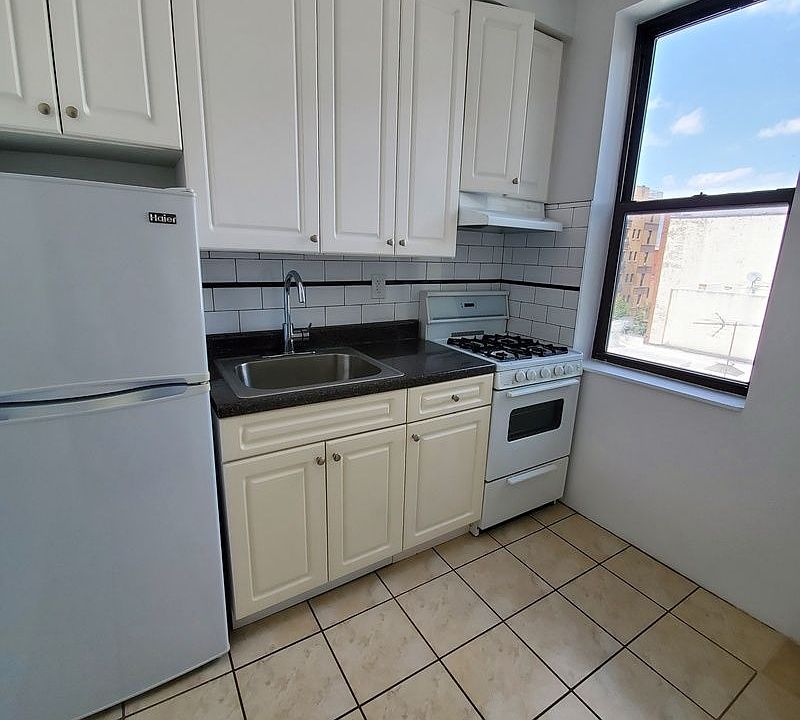 1st image of 35-21 32nd St #D1