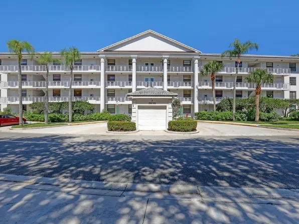 3650 Whitehall Drive #201, West Palm Beach, FL 33401