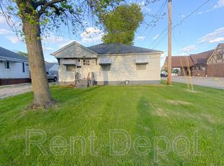 2463 Stringtown Rd, Evansville, IN 47711