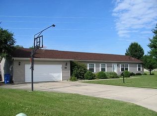 3995 N Southwinds Trl, Warsaw, IN 46582