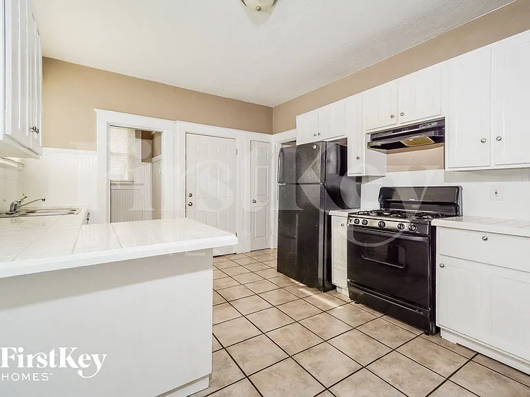 1455 S New Florissant Rd — Photo 5