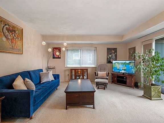 2nd image of 41 Centre St APT 305