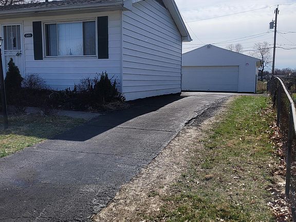 2nd image of 2411 Dunkirk Dr
