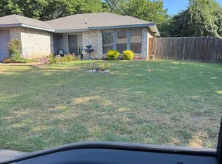 3515 Wentworth Dr, Arlington, TX 76001
