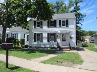 221 S Thorncrest Ave, Creve Coeur, IL