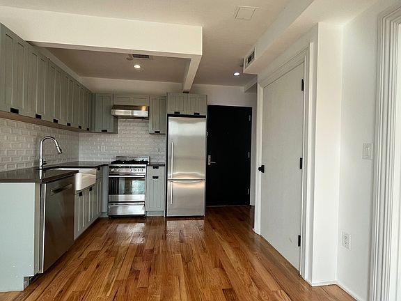 4th image of 1255 Bushwick Ave APT 4A
