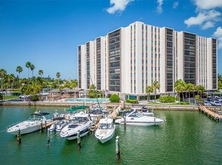 10355 Paradise Blvd APT 113, Treasure Island, FL 33706