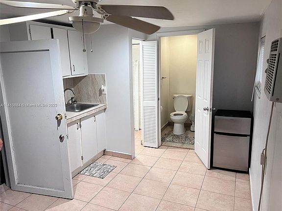 5th image of 1215 NE 133rd St
