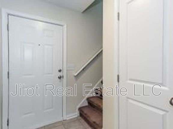 5th image of 2015 Oak Park Ln