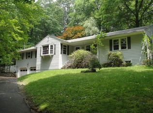 40 Merwin Brook Rd, Brookfield, CT 06804