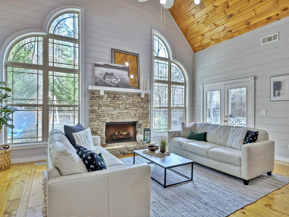 1st image of 631 Pasha Dr