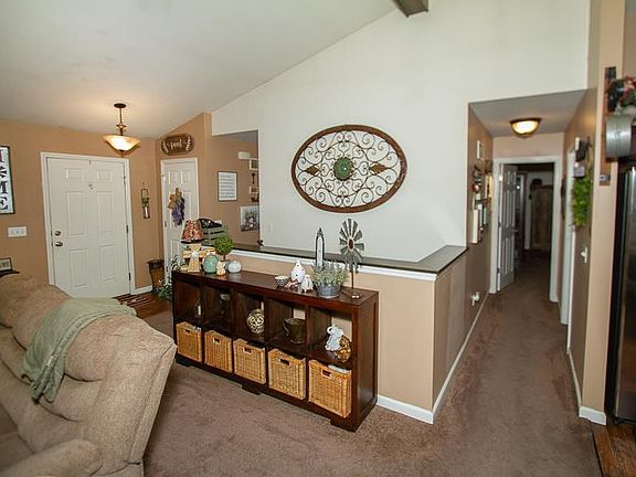 5th image of 220 Creekwood Blvd