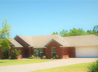 873 Oaklawn Dr, Tuttle, OK 73089