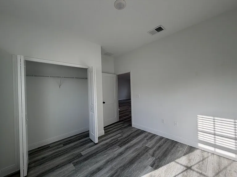 16950 SW 42nd Avenue Rd — Photo 15