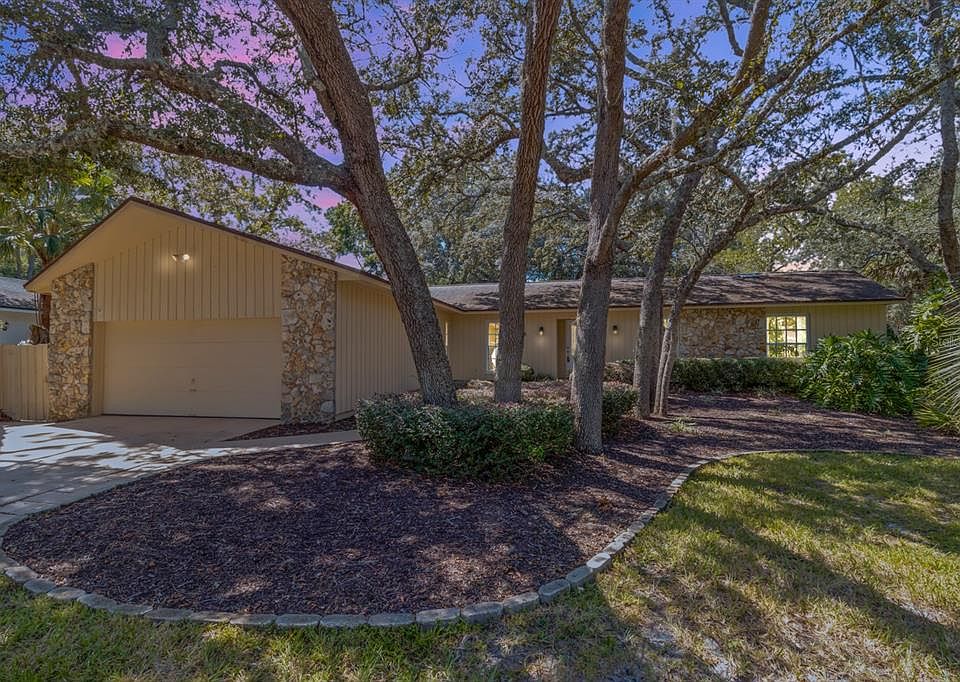 1st image of 107 WAYLAND CIRCLE