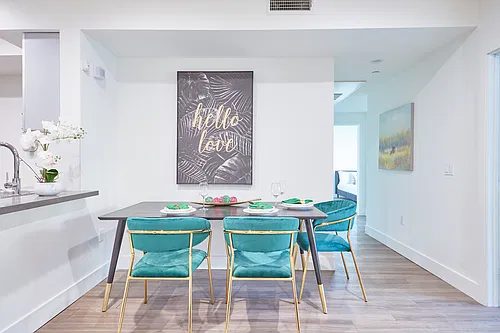 Floor plan 3 Bed 3 Bath - 1292 sqft