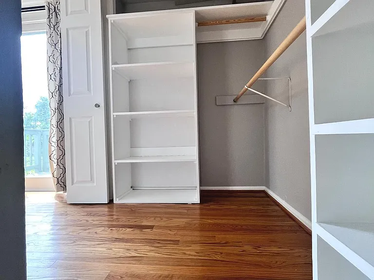 5350 Ravensworth Rd — Photo 40