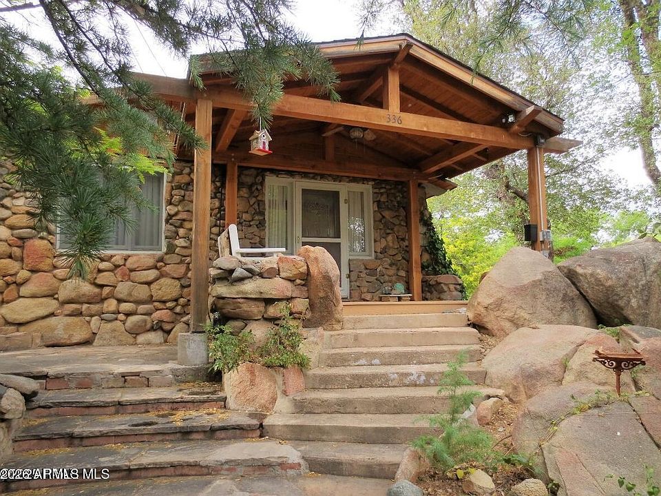 1st image of 336 S LINDBERGH Drive