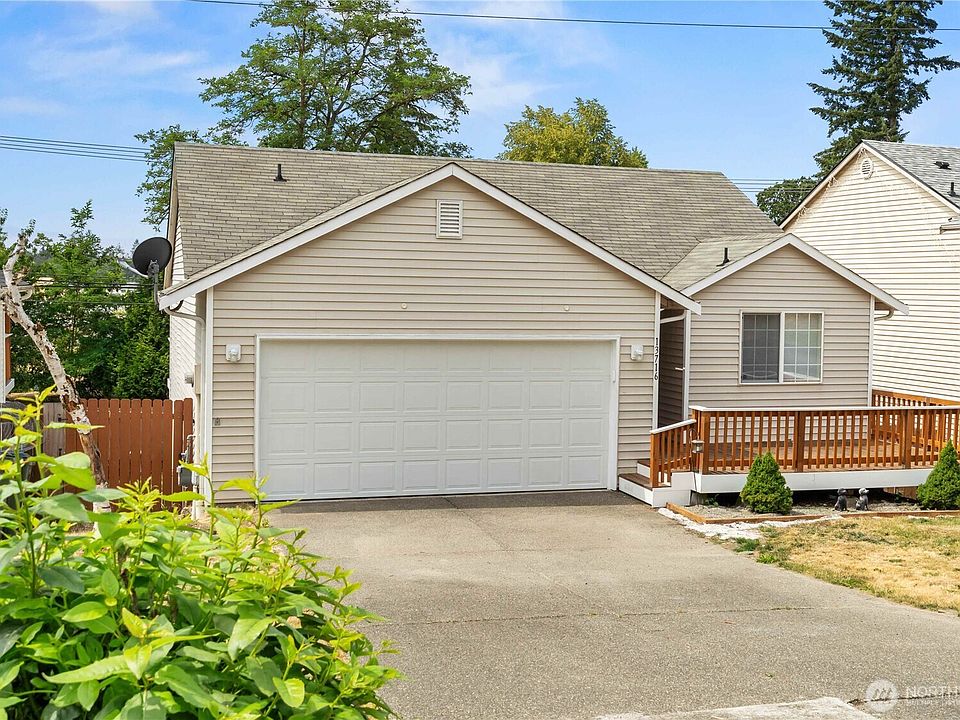 1st image of 13716 21st Avenue E