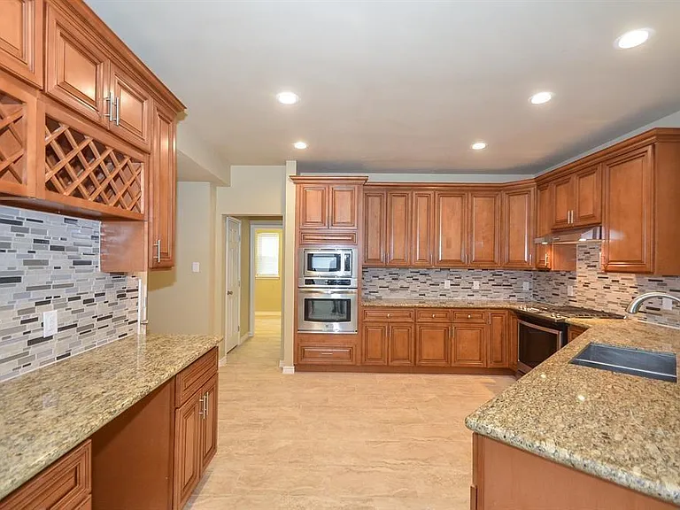 5503 Langhorne Ct — Photo 8