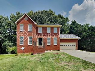 210 Enon Ct SW, Atlanta, GA 30331