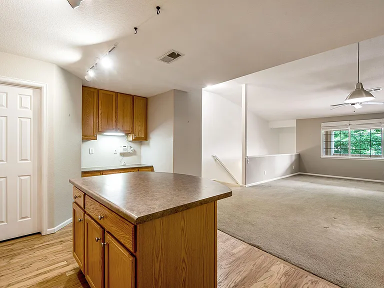 4221 S Blackhawk Cir #7E — Photo 10