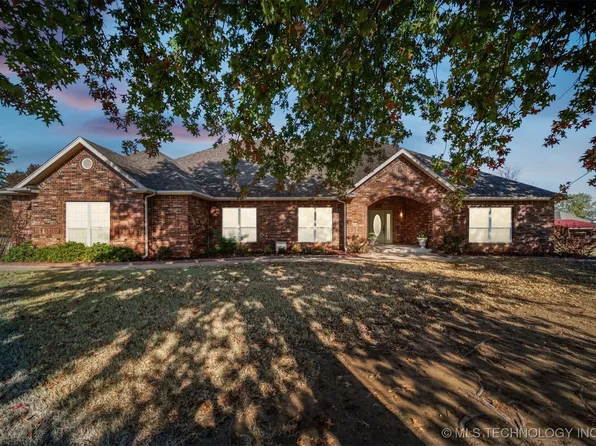 2112 W Union St, Collinsville, OK 74021