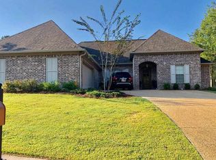 429 Meadowbreen Ln, Canton, MS 39046