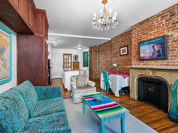 3rd image of 220 E 82nd St APT 2FW