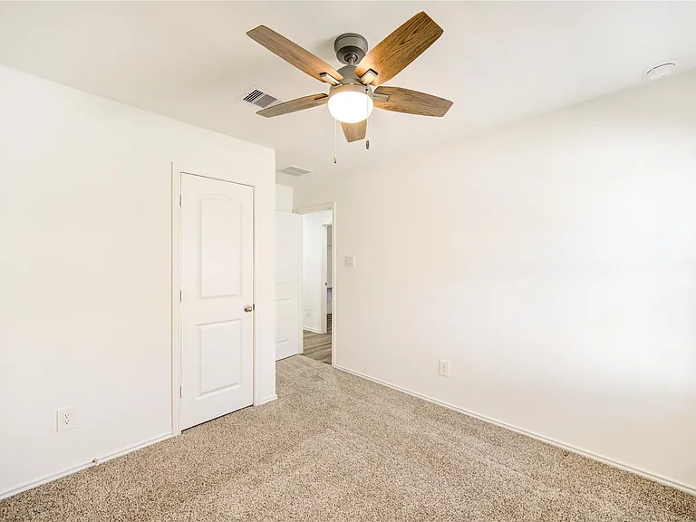 5406 Castlebury Meadows Dr — Photo 15