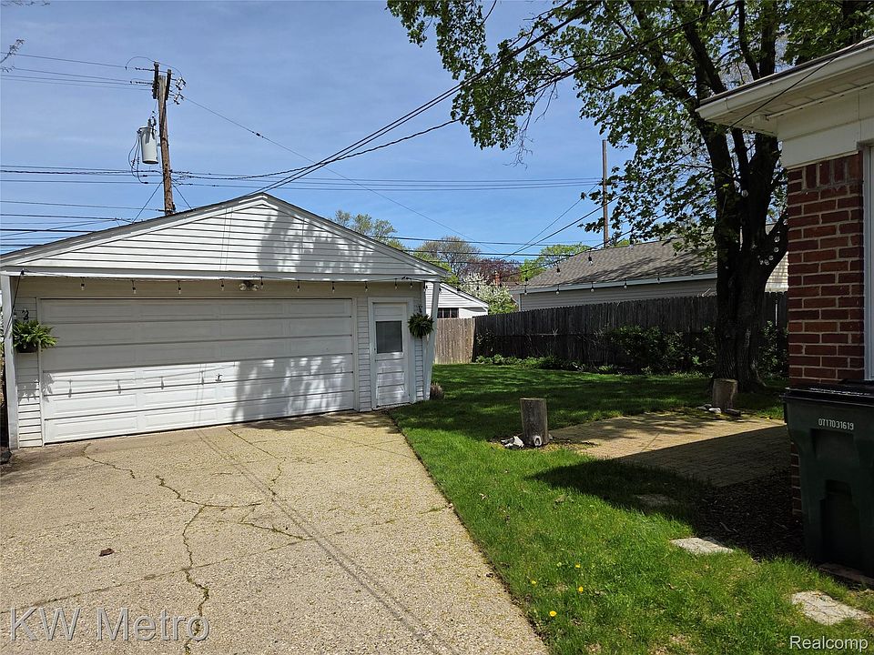 122 Jeffrey Ave, photo 15