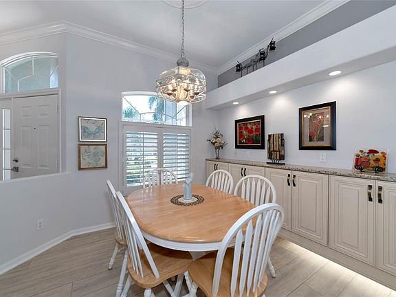 5th image of 8752 Pebble Creek Ln SE
