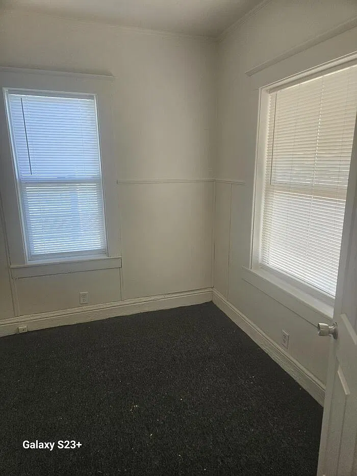 3 bed, 1.0 bath, 836 sqft, $1,500 — Photo 4