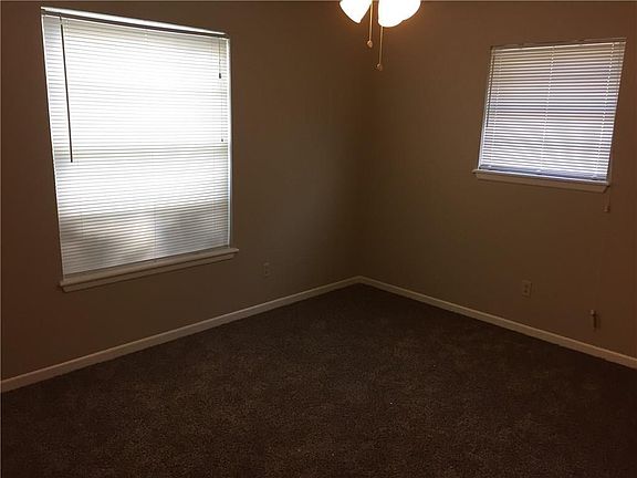 4th image of 5257 Burbank Dr