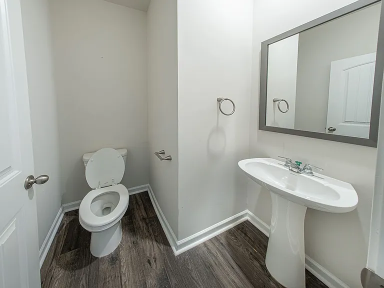 2473 Bayberry St — Photo 7