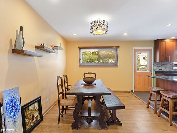 4th image of 7118 Carol Ct