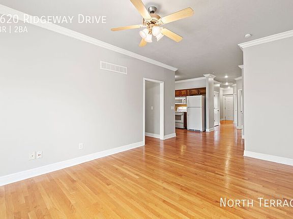 3rd image of 1620 Ridgeway Dr
