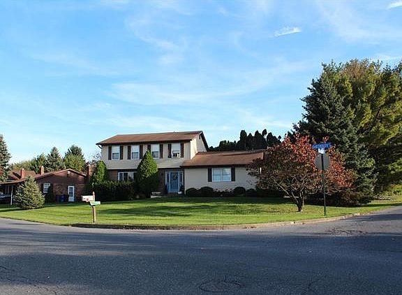 4th image of 3470 Dartmouth Dr