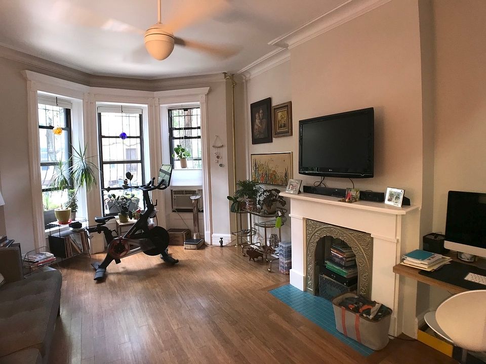 1st image of 507 11th St #1
