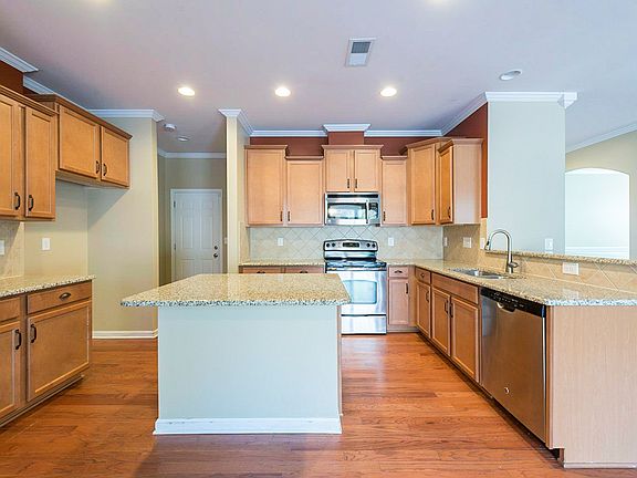 2nd image of 4426 Haddington Dr