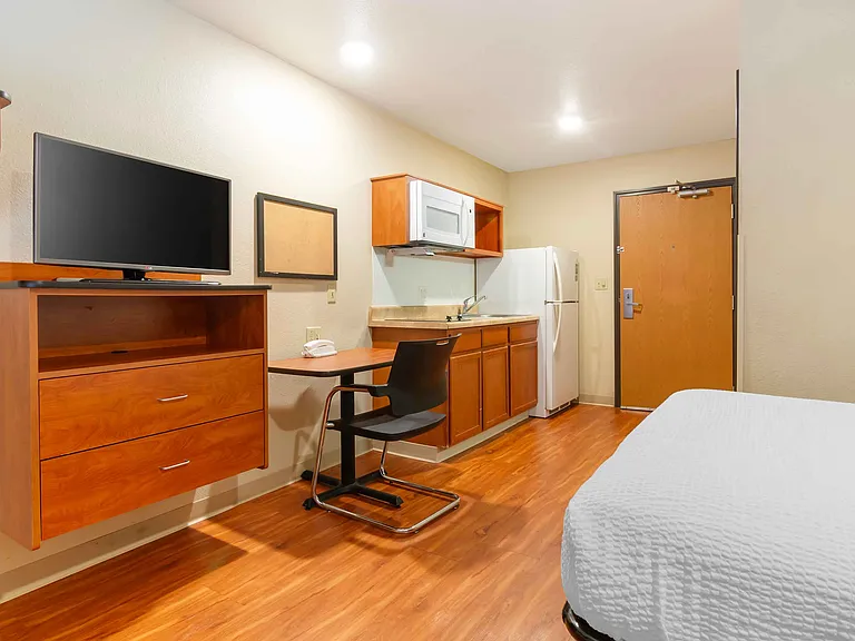 Studio Suite - 1 Full Bed