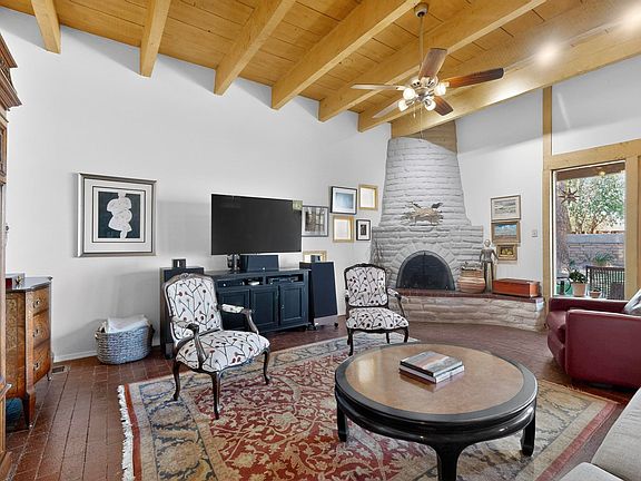 4th image of 611 Camino Espanol NW