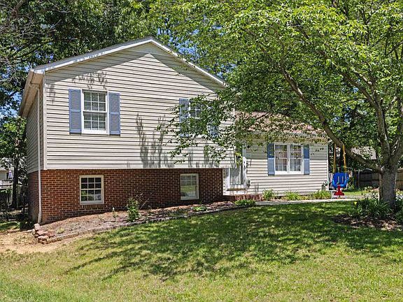 2nd image of 16 Kingston Ct