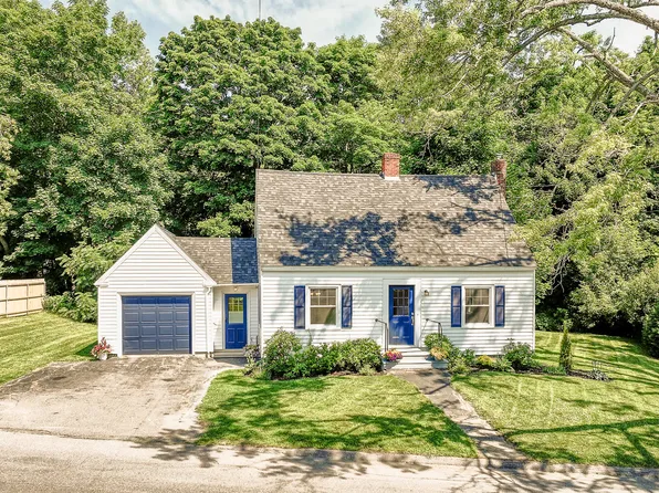 69 Oak Street, Waterville, ME 04901